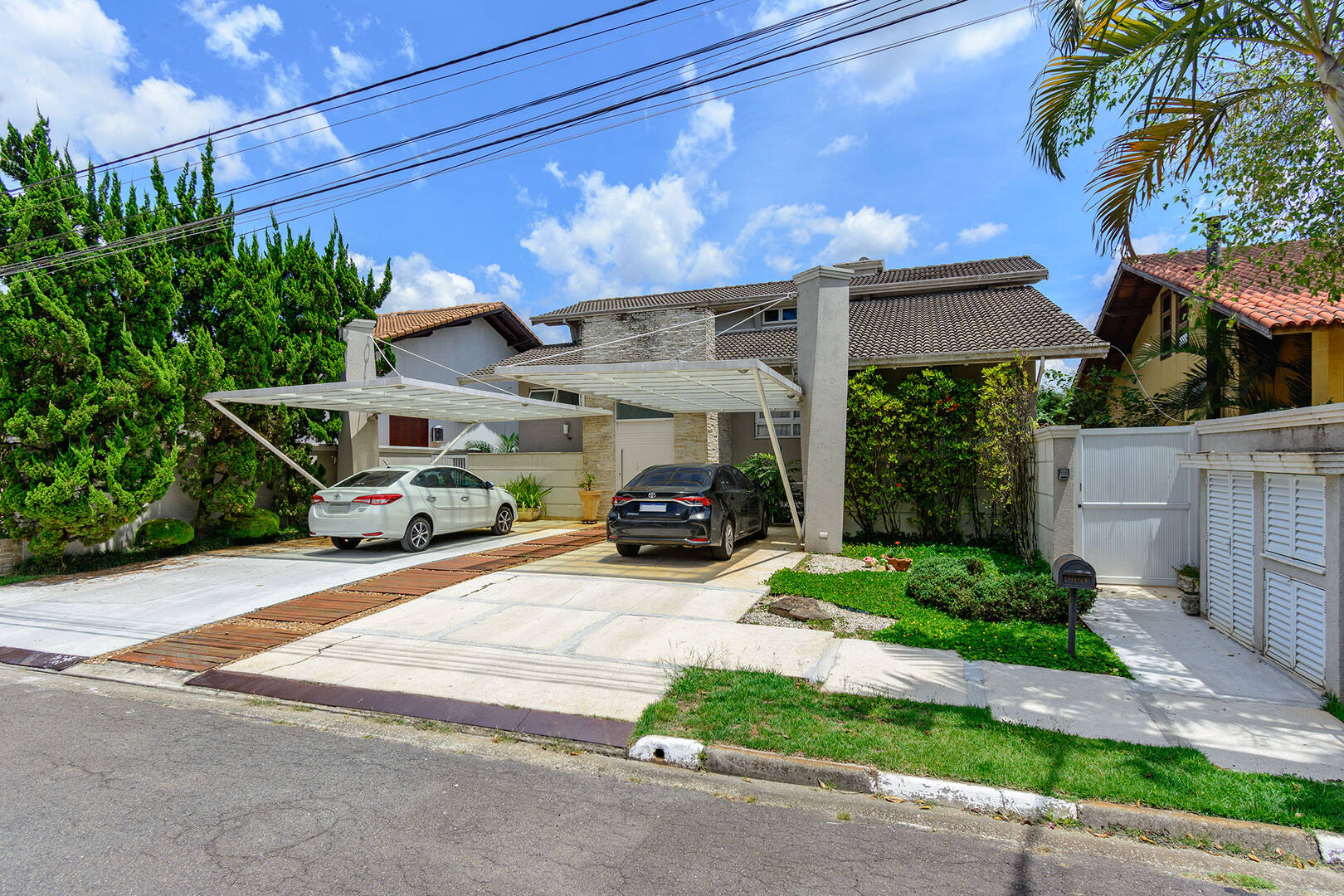 #LM1066 - Casa para Venda em Carapicuíba - SP