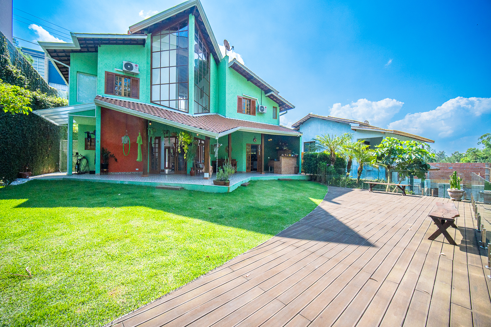 #LM1347 - Casa para Venda em Embu das Artes - SP