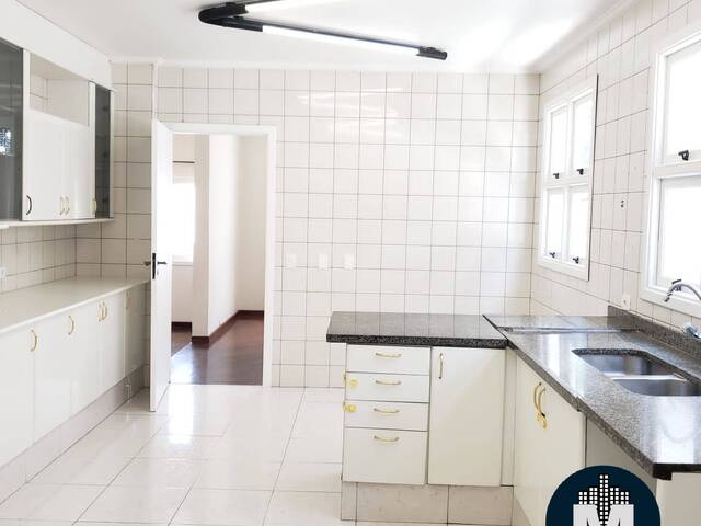 Casa para Venda em Santana de Parnaíba - 4