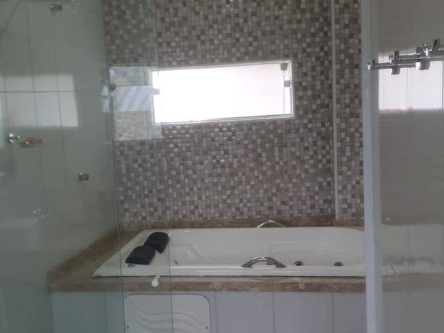 Casa para Venda em Santana de Parnaíba - 5