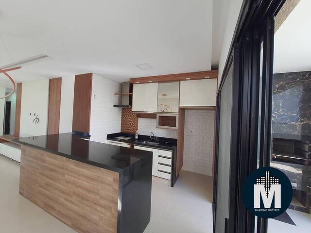 Casa para Venda em Santana de Parnaíba - 5