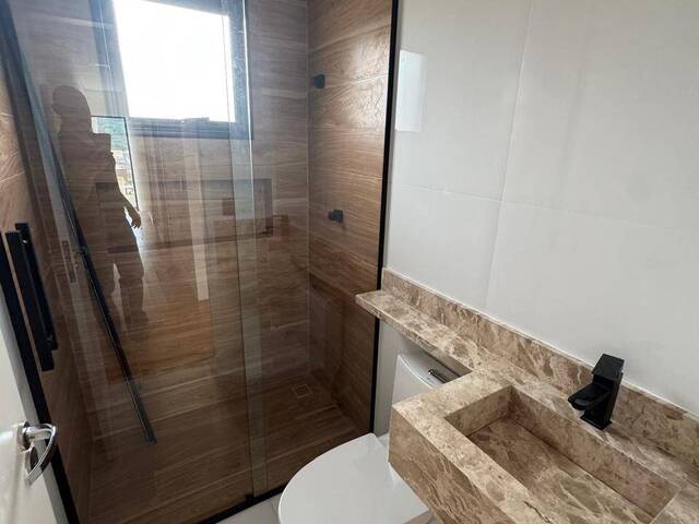 Casa para Venda em Santana de Parnaíba - 5