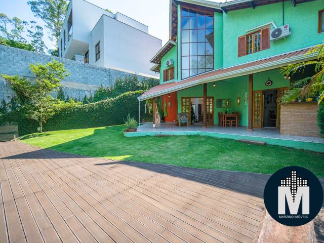 #LM1347 - Casa para Venda em Embu das Artes - SP