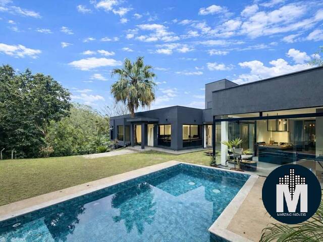 #LM1386 - Casa para Venda em Embu das Artes - SP