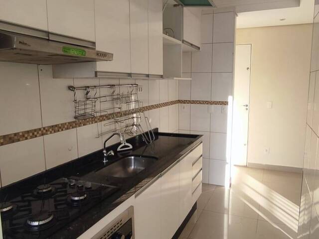 Apartamento para Venda em Carapicuíba - 5