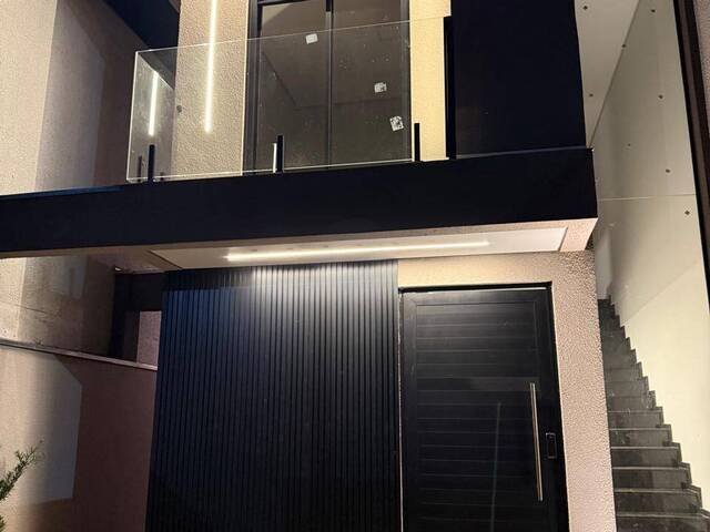 Casa para Venda em Santana de Parnaíba - 4