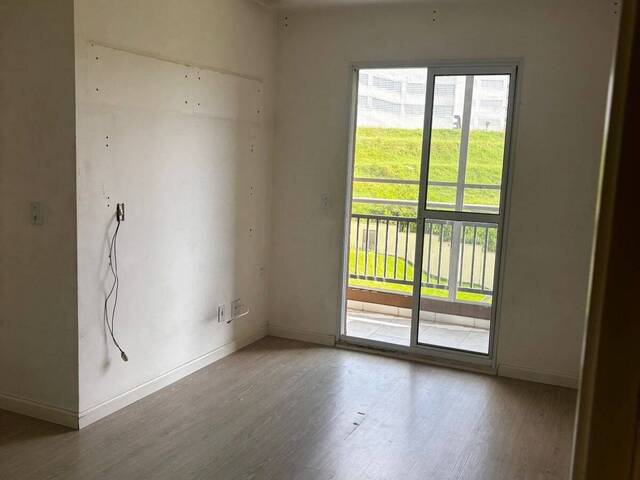 #CMI2010 - Apartamento para Venda em Carapicuíba - SP