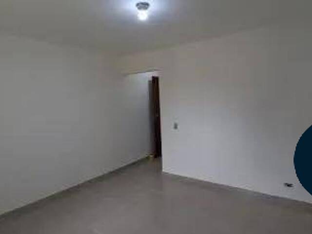 Casa para Venda em Carapicuíba - 4