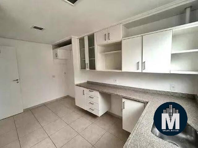 Casa para Venda em Santana de Parnaíba - 4