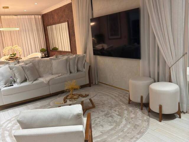 Casa para Venda em Santana de Parnaíba - 4