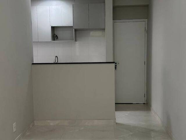 Apartamento para Venda em Jandira - 3
