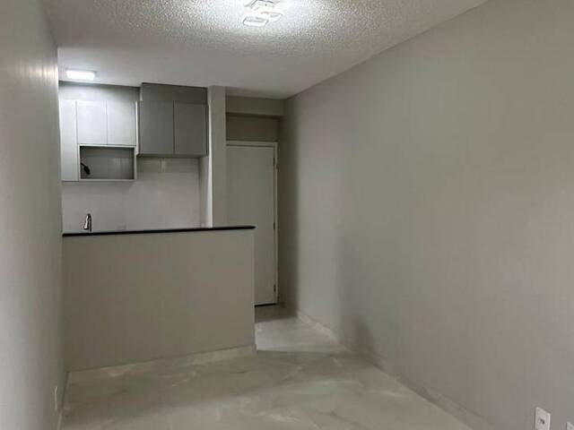 Apartamento para Venda em Jandira - 4