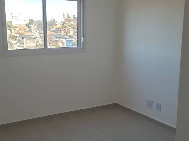 Apartamento para Venda em Carapicuíba - 4